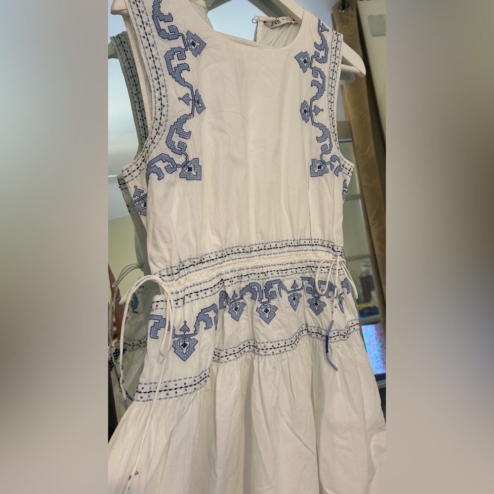 Zara White Midi Dress with Blue Embroidered Trim - Picture 7 of 9